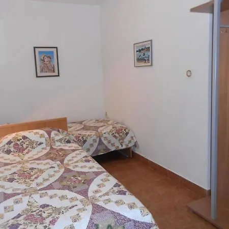 Desy Apartament Srima