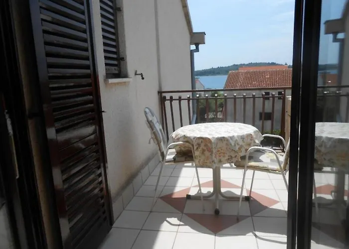 Desy Apartment Srima