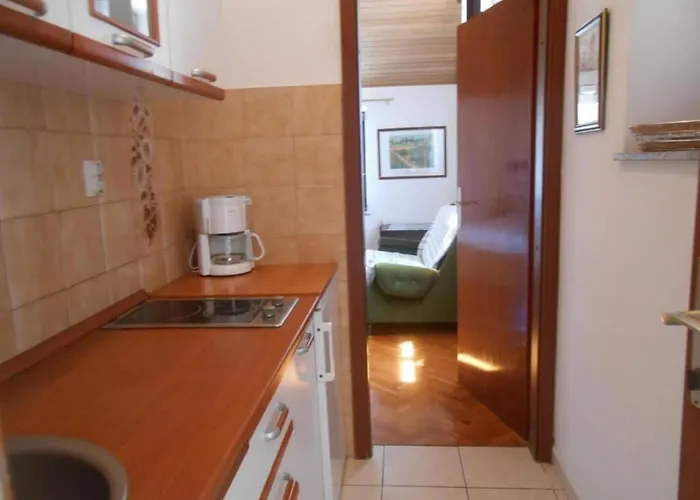 Apartment Desy Srima